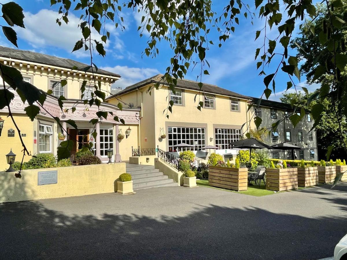 Reigate Manor Hotel Exteriör bild