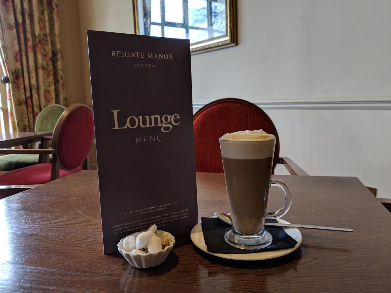 Reigate Manor Hotel Exteriör bild