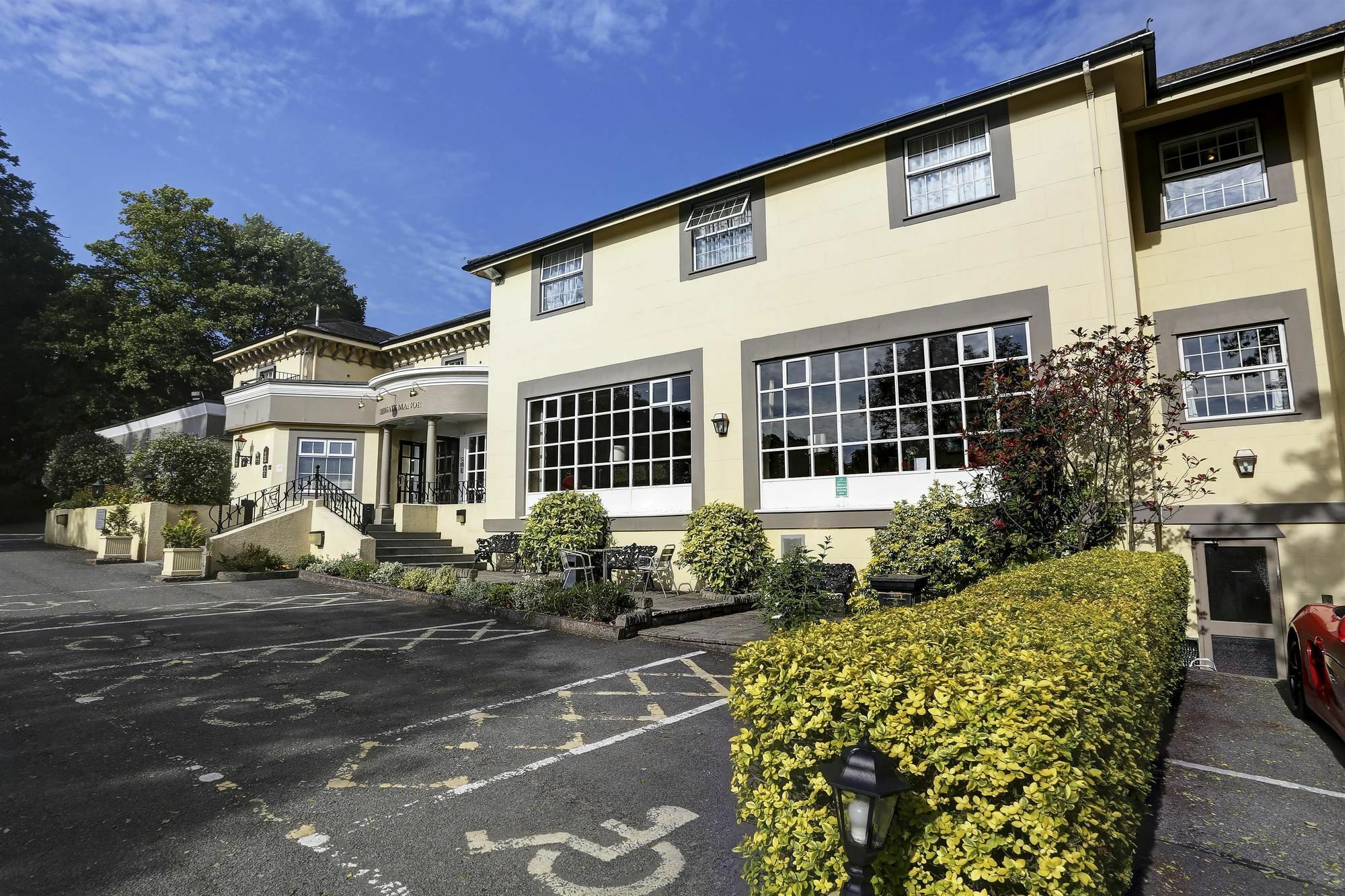 Reigate Manor Hotel Exteriör bild